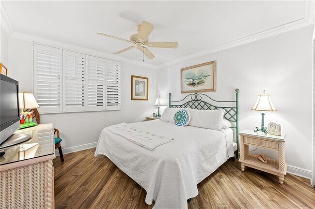 Building Photo - 9415 Gulf Shore Dr