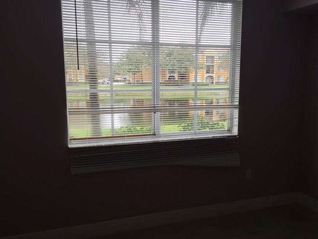 Building Photo - 2201 W Preserve Way