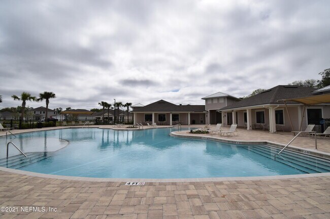 Building Photo - 3590 Sunfish Dr