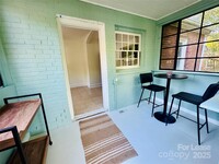 Building Photo - 1506 Coker Ave