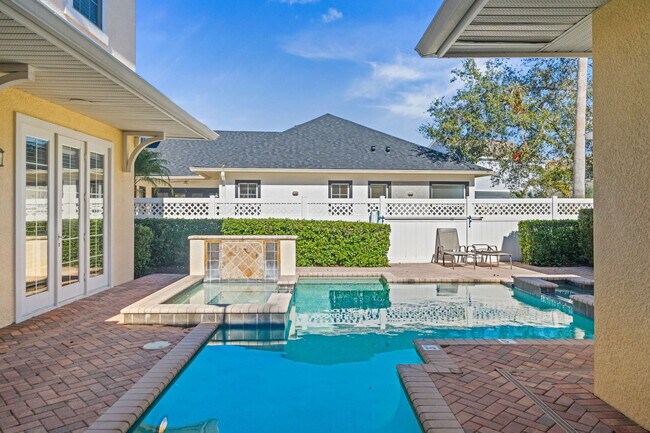 Building Photo - 7550 Gathering Dr