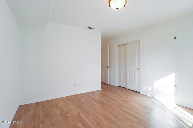 Building Photo - 2612 Yellowwood Dr