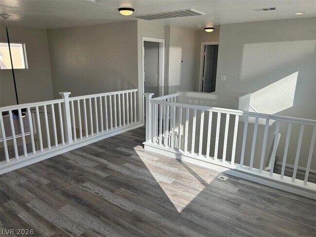 Building Photo - 8997 Ivybridge St