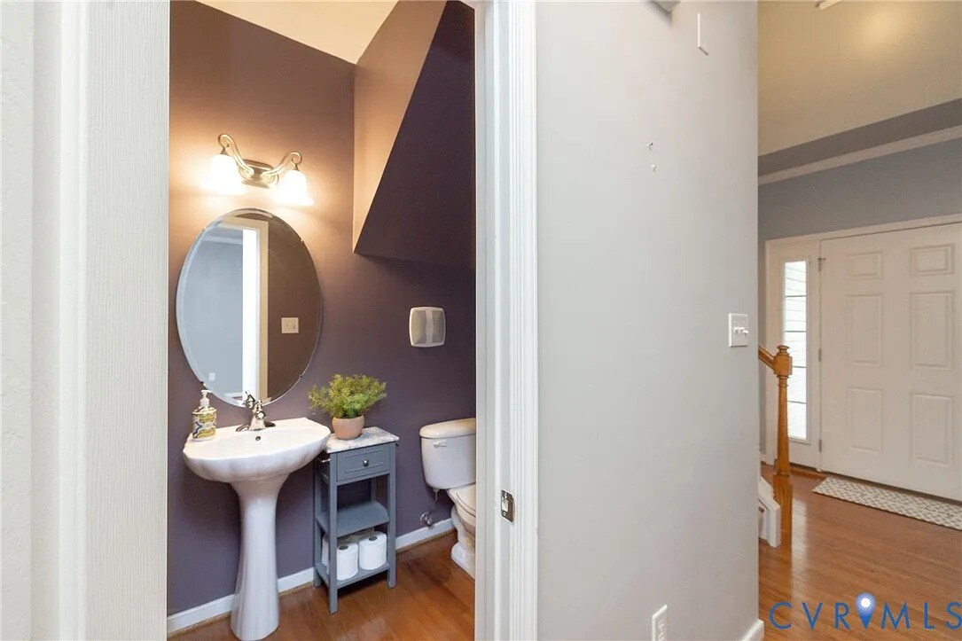 guest 1/2 bath - 3620 Tanby Rd