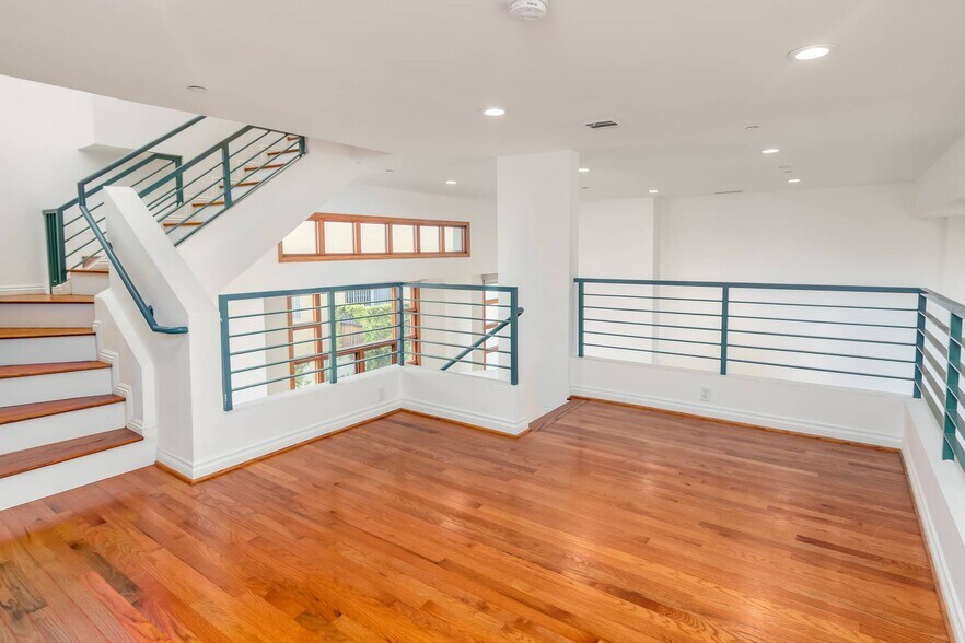 Building Photo - 1234 25th St