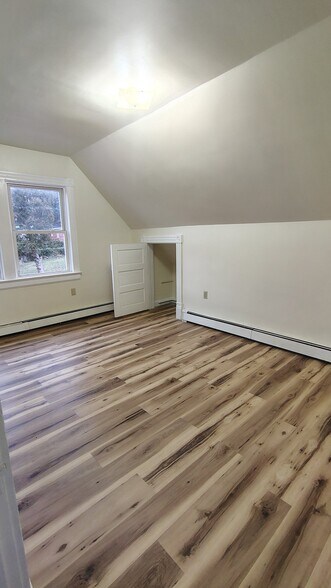 Building Photo - 410 Fayette St