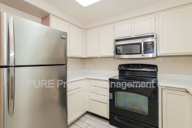 Building Photo - 1825 W Ray Rd