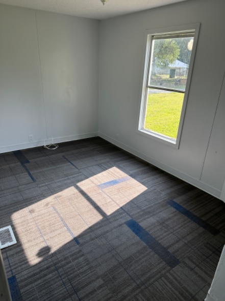 Building Photo - 1929 Arthur Lawrence Dr