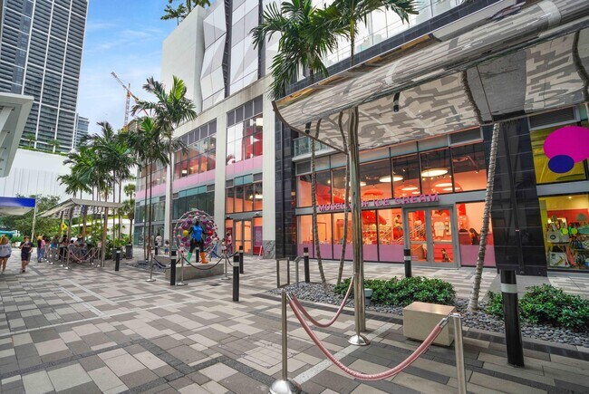 Building Photo - 851 NE 1st Ave