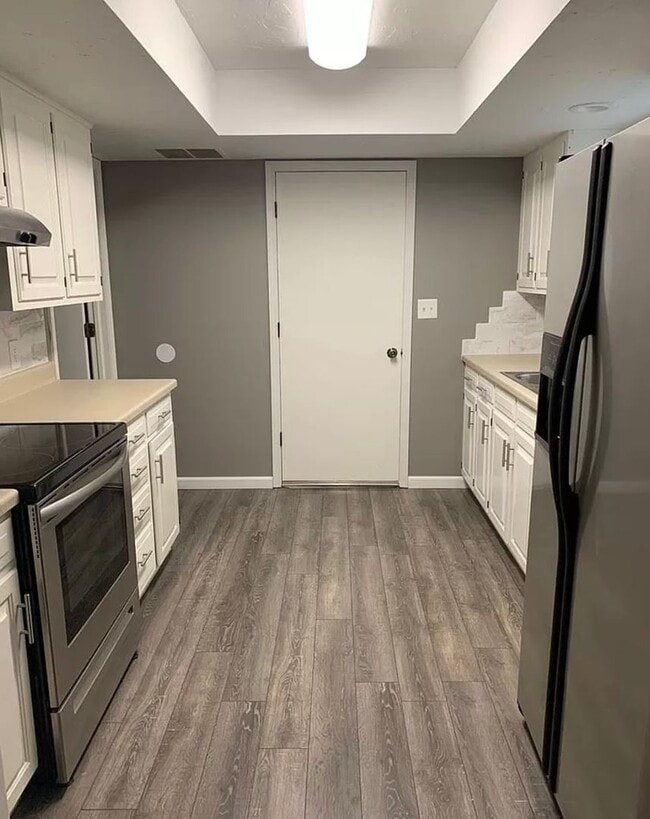 Building Photo - Lovely 3 bedroom, 2 bathroom house for ren...