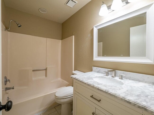 Building Photo - 16829 Whitebrush Loop
