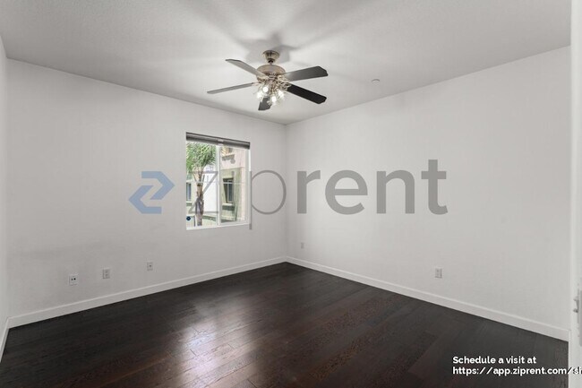 Building Photo - 4952 Haight Terrace