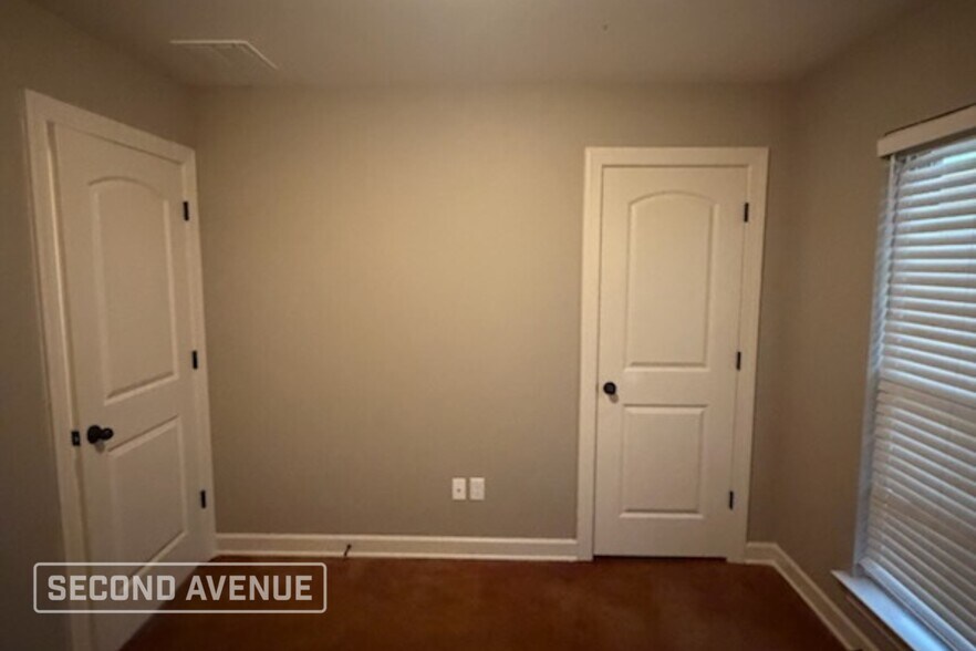 Building Photo - 8704 Smith Ranch Dr