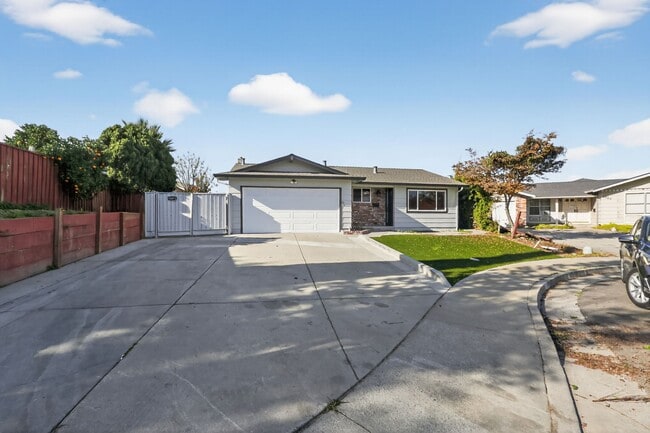 Building Photo - 4769 Renzo Ct