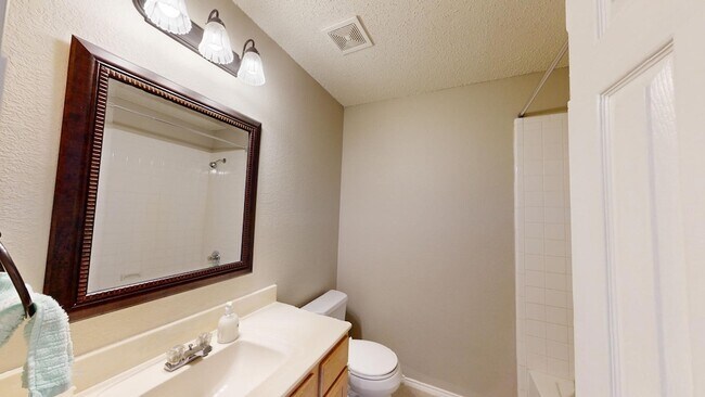 Building Photo - 7812 Silver Sage Dr
