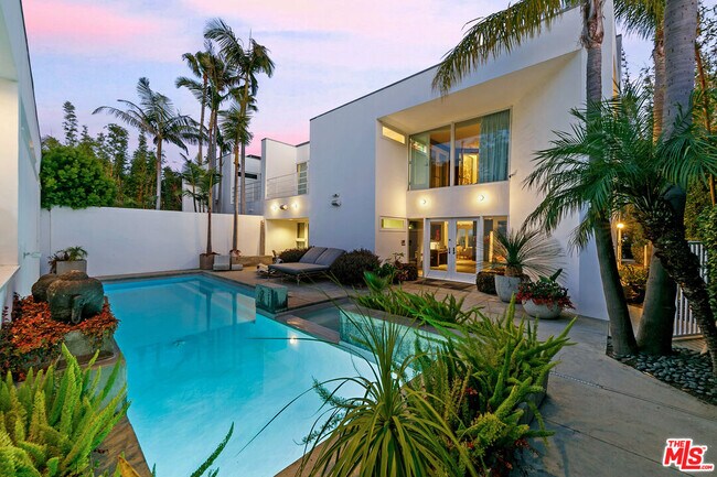 Building Photo - 27428 Pacific Coast Hwy