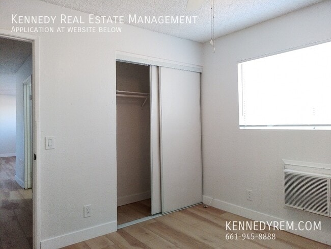 Building Photo - 4849 W Avenue L14-Apt 2