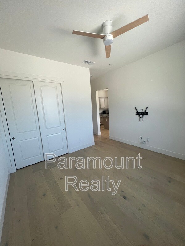 Building Photo - 17306 Canutes Ct