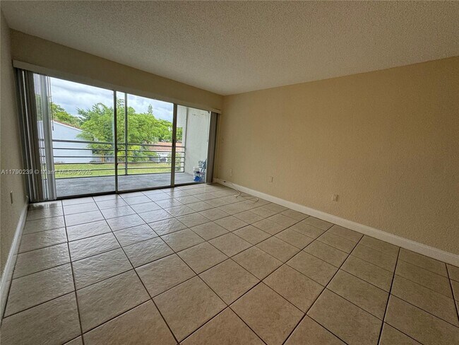Building Photo - 4215 N University Dr