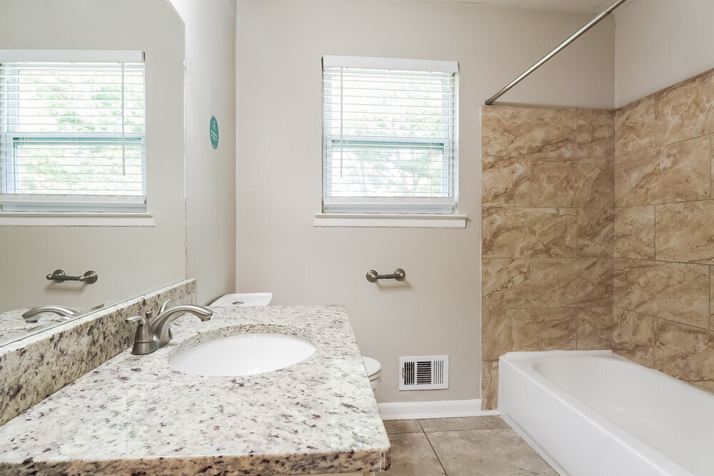 Building Photo - 201 Beechwood Dr