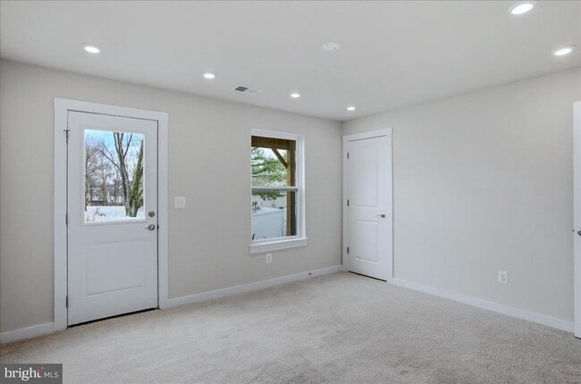 Building Photo - 101 Marlow Ct