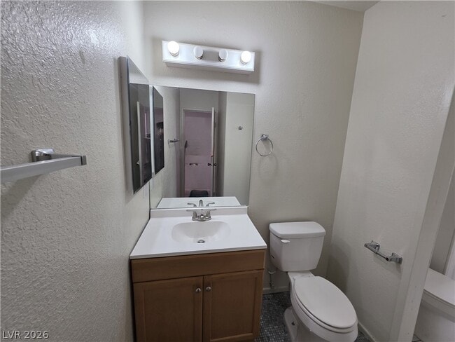 Building Photo - 241 Misty Isle Ln