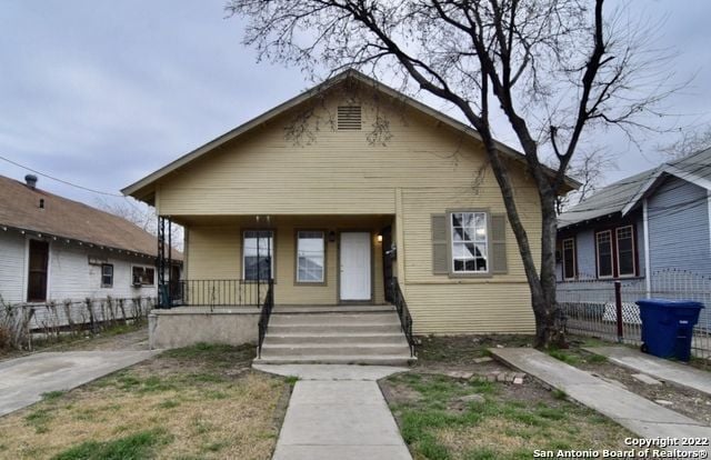 Building Photo - 210 PRINCETON AVE