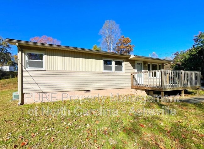 Building Photo - 53 Magic Dr