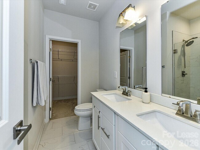 Building Photo - 408 Tristram Ln