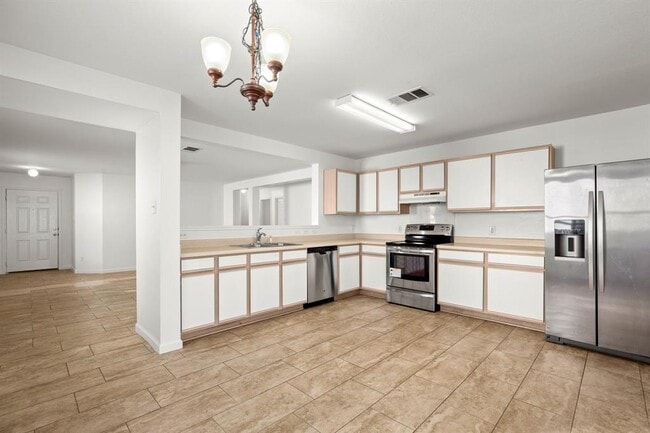Building Photo - 13017 Lofton Cliff Dr