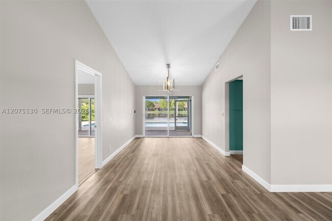 Building Photo - 1151 NW 78th Ave