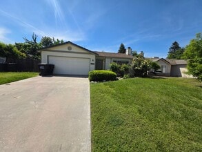 Building Photo - 2211 W Sweet Ct