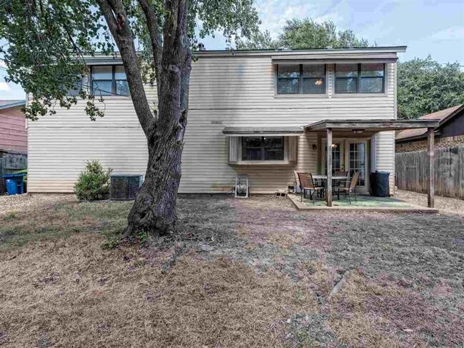 Building Photo - 2209 Ramada