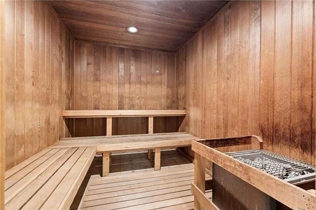 Building Photo - 78 10th St E