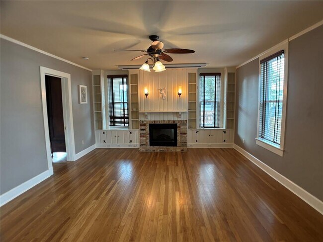Building Photo - 5808 Coventry Ln