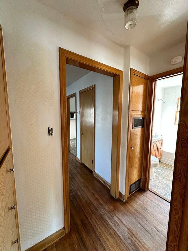 Building Photo - 106 George St