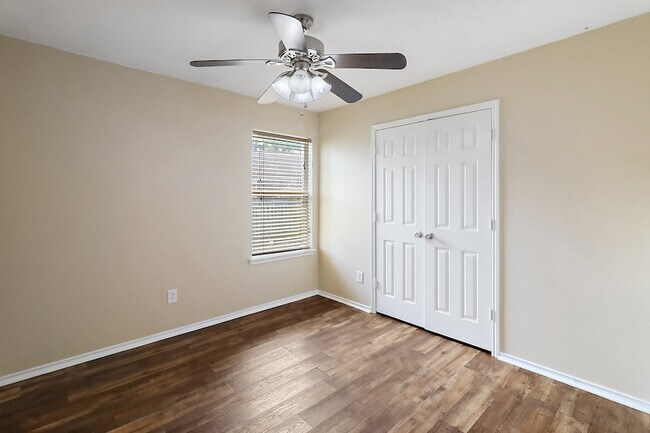 Building Photo - 16210 Coral Bay St