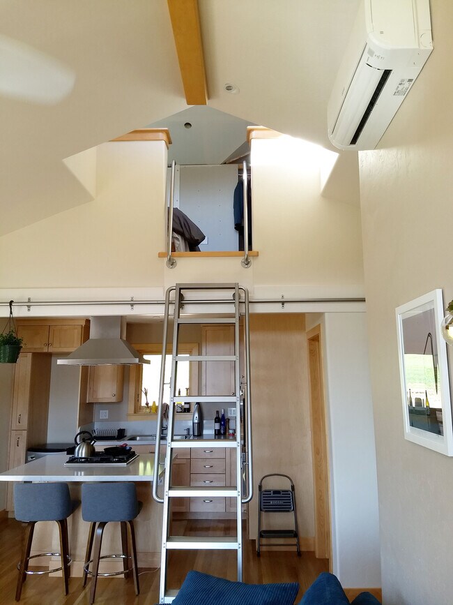 Building Photo - 3405 Mount Veeder Rd