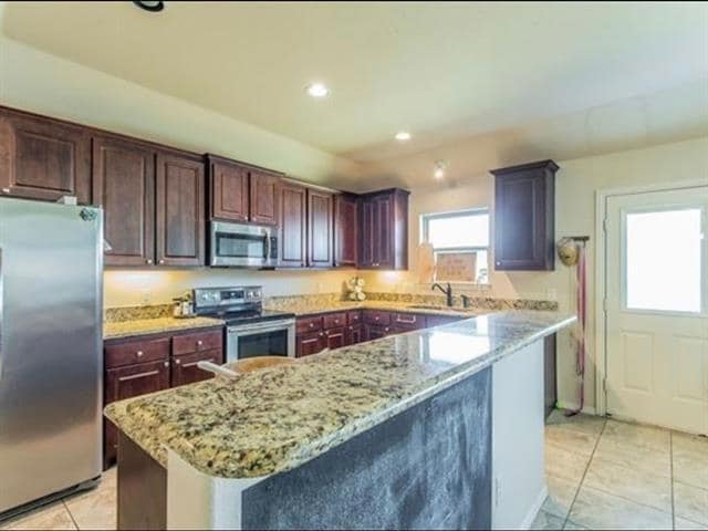 Building Photo - 108 Halifax Cir