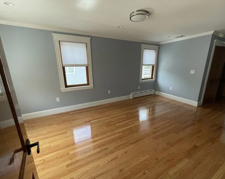 Building Photo - 46 Gerrish St