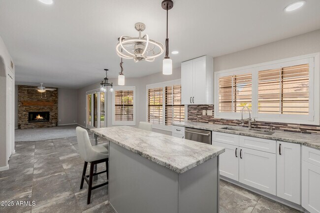 Building Photo - 16809 S 33rd Way