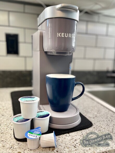 Building Photo - 5121 Plymouth Road