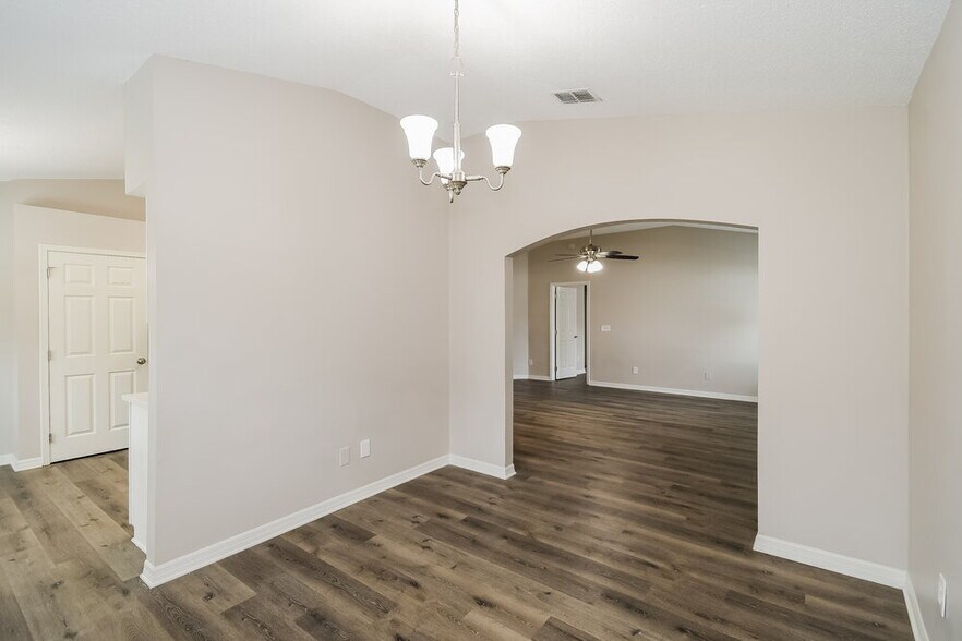 Building Photo - 2951 Waters View Cir