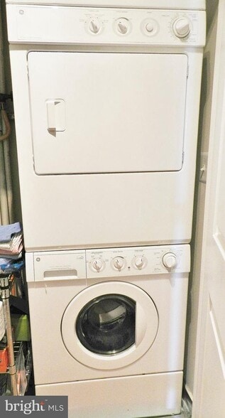 Building Photo - 2200 N Westmoreland St