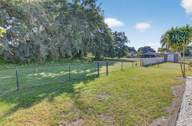 Building Photo - 5047 Brian Blvd