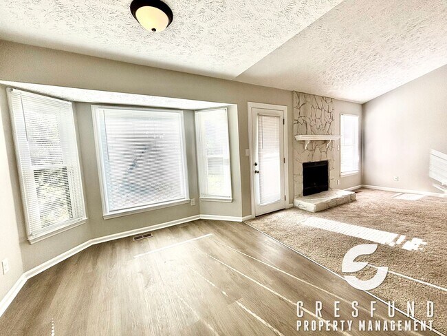 Building Photo - 7 MINUTES FROM INTERSTATE! Adorable 3 Bed Two Bath in Raeford - Ready for Move In TODAY!