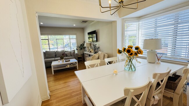 Dining Room - 4539 Van Noord Ave