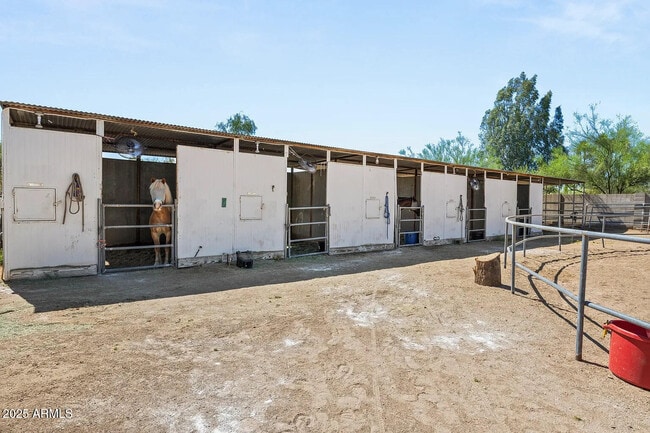 Building Photo - 10848 N 66th St