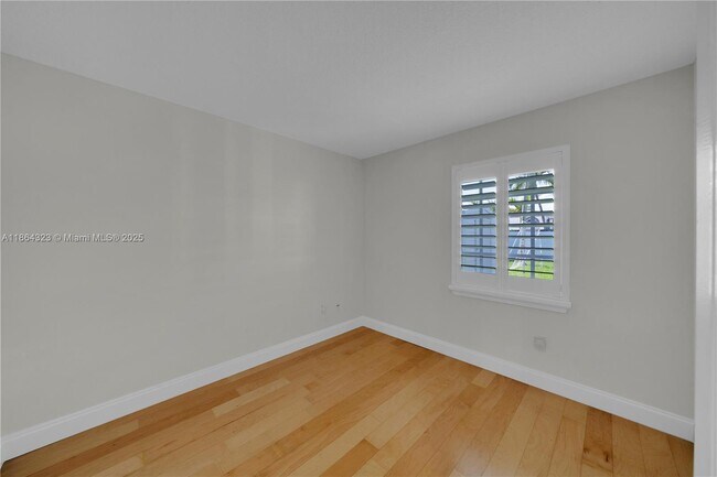 Building Photo - 13232 SW 52nd Terrace