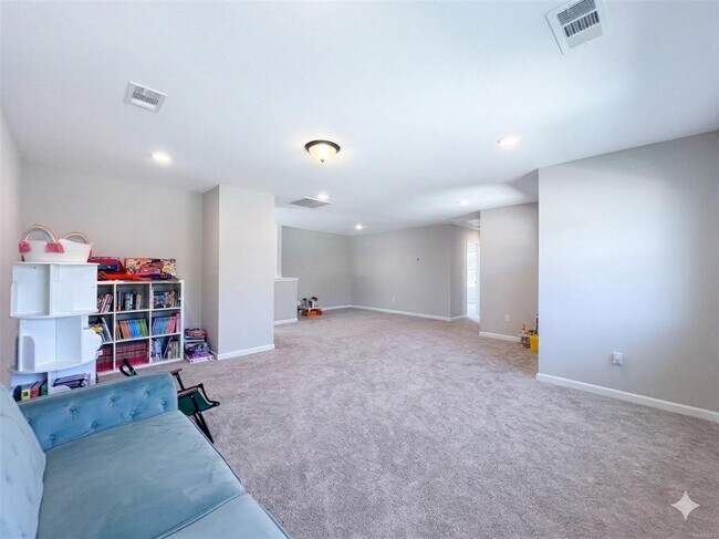 Building Photo - 154 Westover St